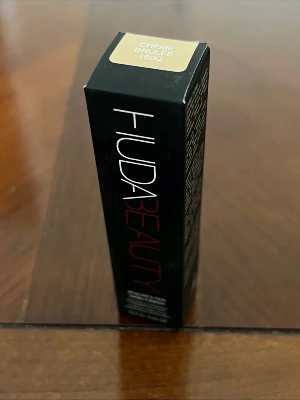 HUDA BEAUTY Creme Brulee 150 Concealer Shade